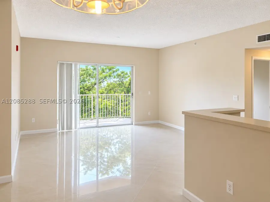 6976 SW 39th St #G205, Davie, FL 33314 - #3