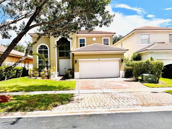 1261 NE 37th Pl, Homestead, FL 33033
