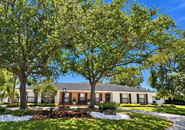 7440 SW 174th St, Palmetto Bay, FL 33157