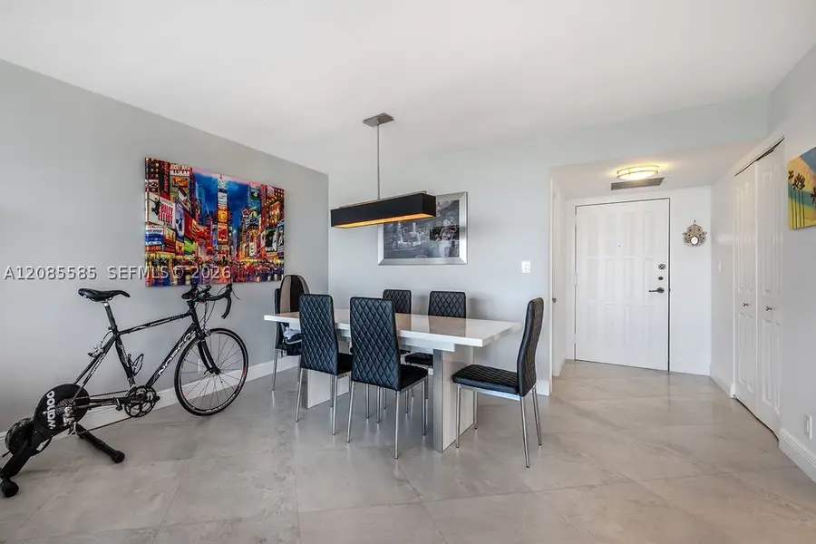 600 Parkview Dr #829, Hallandale Beach, FL 33009 - #2