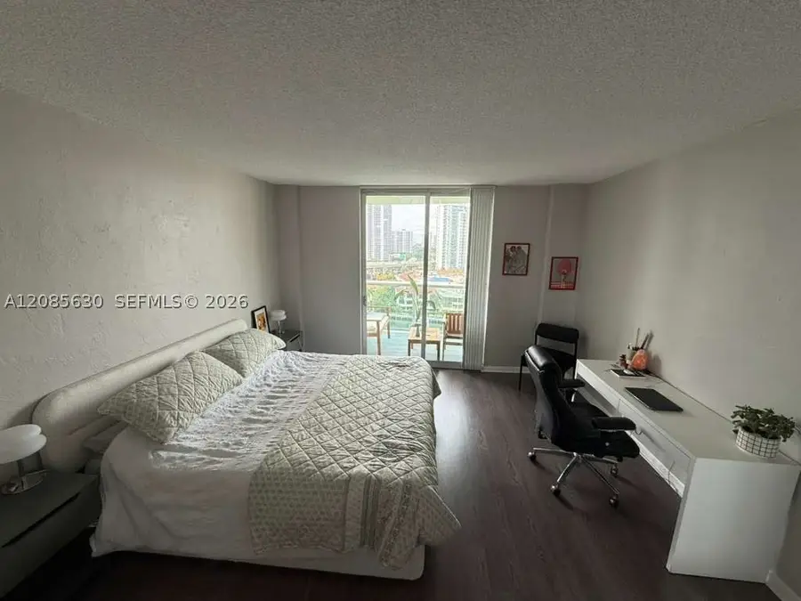 19390 Collins Ave #1217, Sunny Isles Beach, FL 33160 - #3