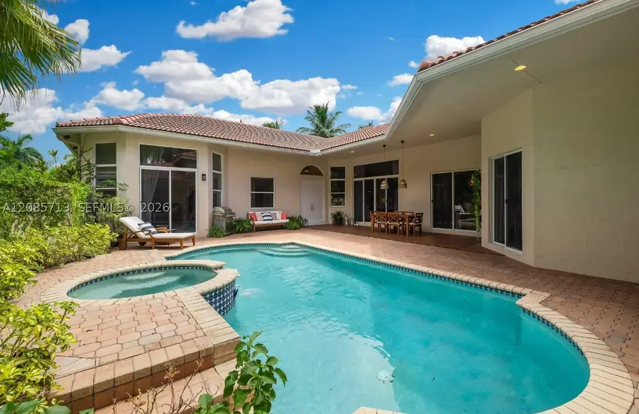 1604 Victoria Pointe Ln, Weston, FL 33327 - #3