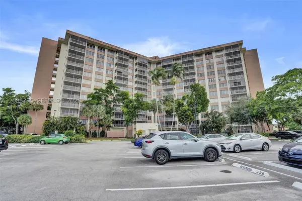 10777 W Sample Rd #718, Coral Springs, FL 33065