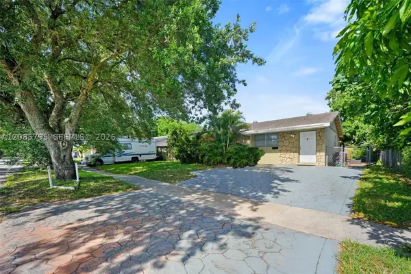 3530 N 65th Ave, Hollywood, FL 33024