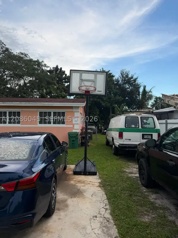 14331 NW 16th Ct, Miami, FL 33167