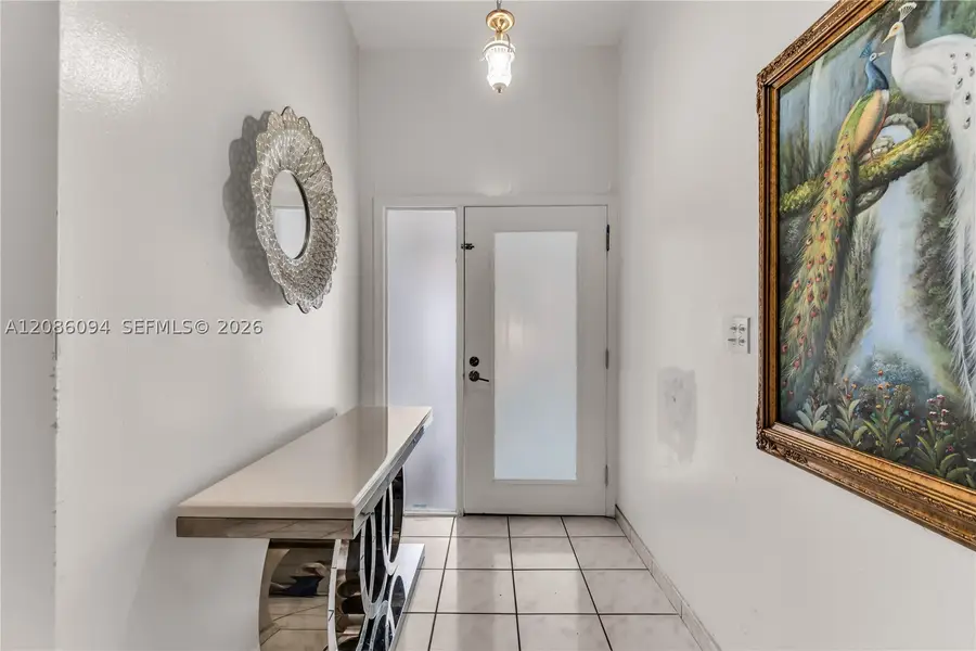 22 NW 108th Ct, Miami, FL 33172 - #3