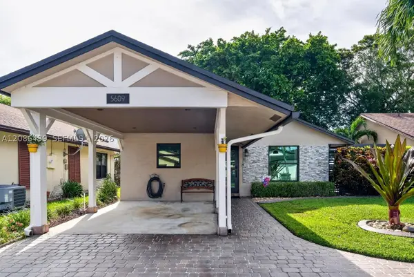 5609 SW 97th Ter, Cooper City, FL 33328