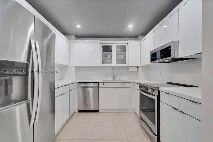 1950 S Ocean Dr #LE, Hallandale Beach, FL 33009 - #3