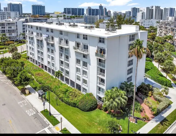 17800 Atlantic Blvd #204, Sunny Isles Beach, FL 33160