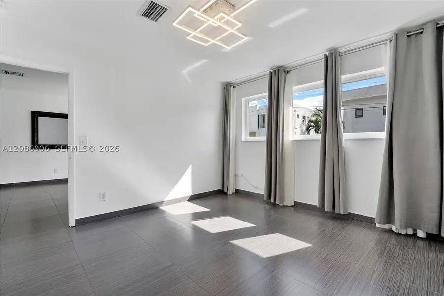 2505 NE 214th St, Aventura, FL 33180 - #2