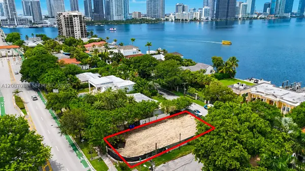 920 N Venetian Dr, Miami, FL 33139