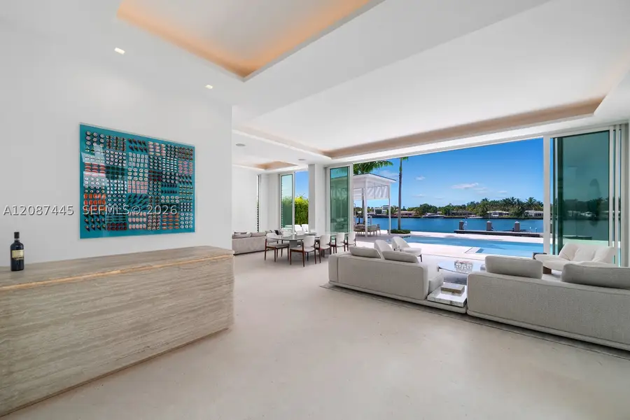 1844 Daytonia Rd, Miami Beach, FL 33141 - #3