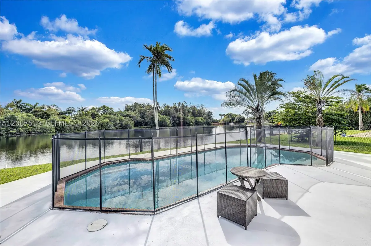 217 N 31st Ave, Hollywood, FL 33021 - #1