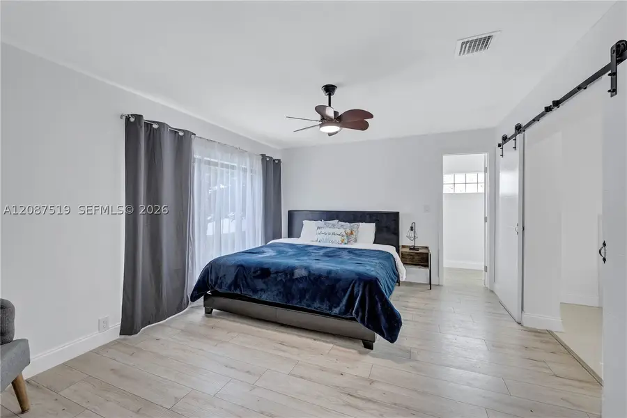 217 N 31st Ave, Hollywood, FL 33021 - #3