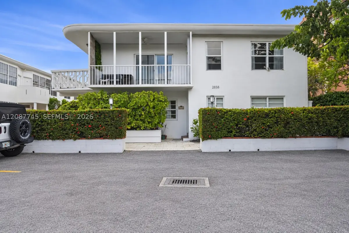 2858 Pine Tree Dr #5, Miami Beach, FL 33140 - #1
