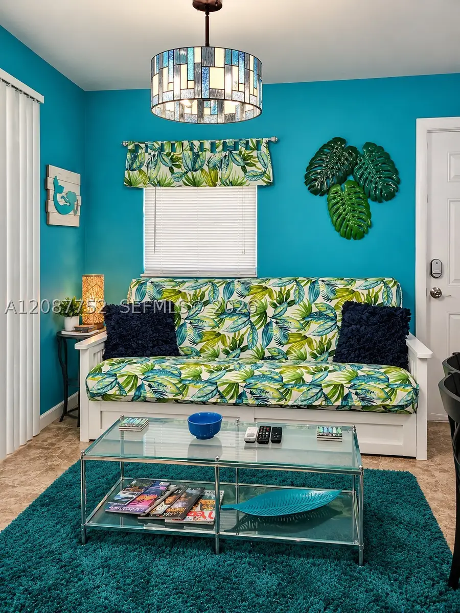 1026 NE 9th Ave, Fort Lauderdale, FL 33304 - #3