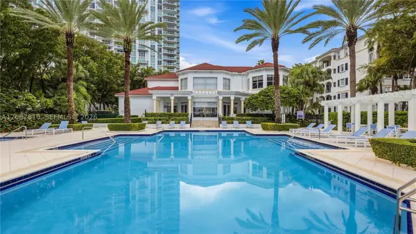 3255 NE 184th St #12219, Aventura, FL 33160