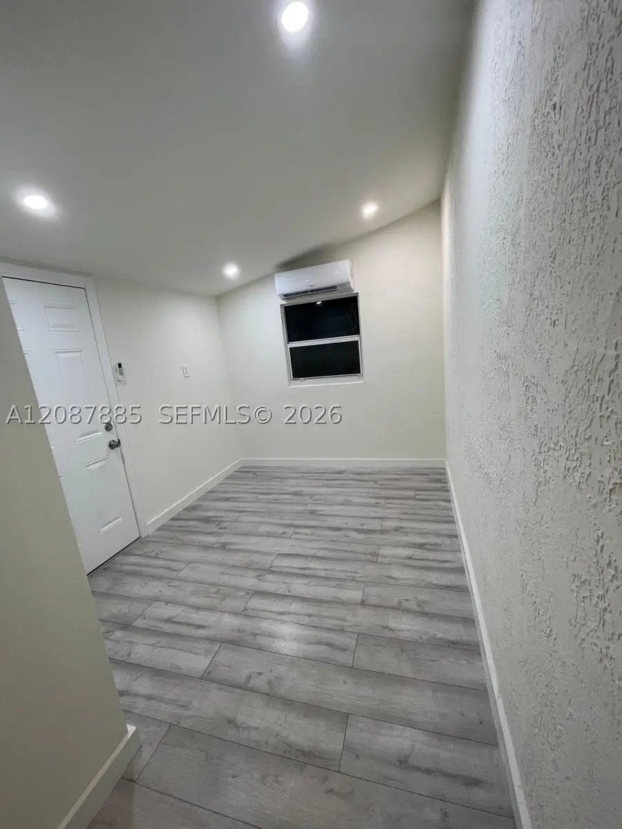 2484 SW 10th St, Miami, FL 33135 - #2