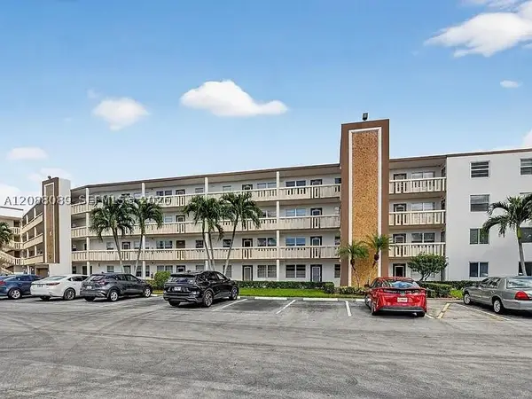 4076 E Guildford E #4, Boca Raton, FL 33434