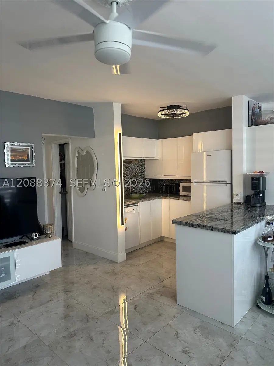 3177 S Ocean Dr #122, Hallandale Beach, FL 33009 - #3