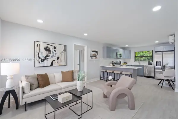 6405 Dawson St, Hollywood, FL 33023