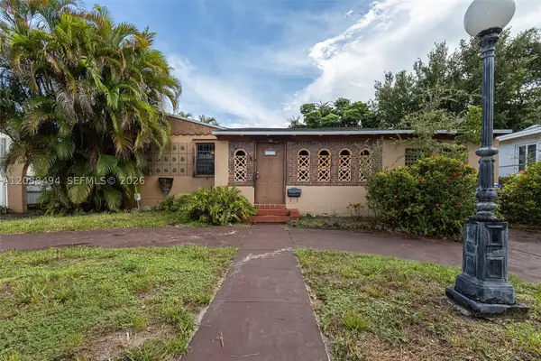 4070 NW 6th St, Miami, FL 33126
