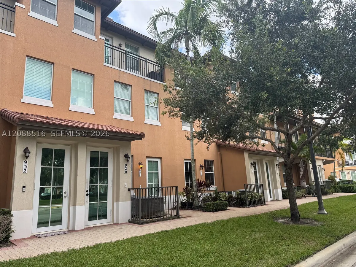 928 SW 147th Ave #2906, Pembroke Pines, FL 33027 - #1