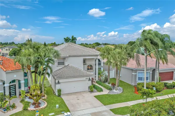 15922 NW 14th Pl, Pembroke Pines, FL 33028