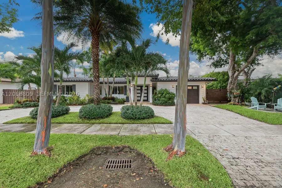 9320 SW 165th St, Palmetto Bay, FL 33157 - #3