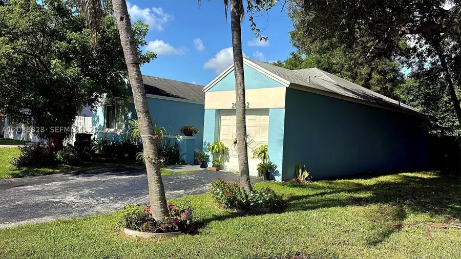 20602 SW 103rd Ave, Cutler Bay, FL 33189 - #3