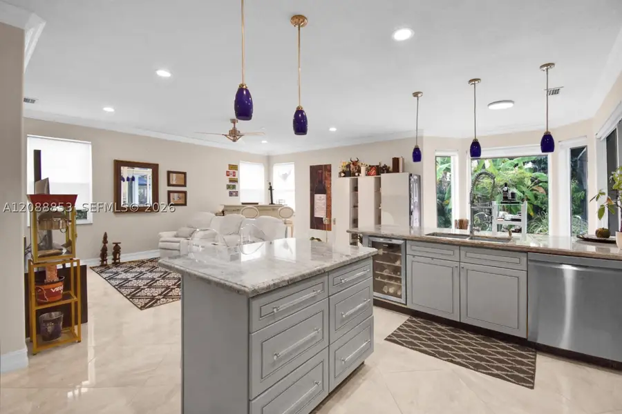 523 Stonemont Dr, Weston, FL 33326 - #2