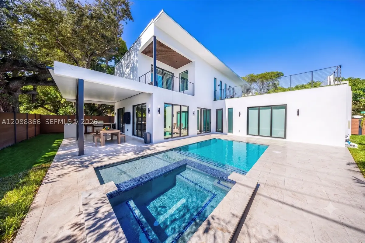 300 NE 48th St, Miami, FL 33137 - #1
