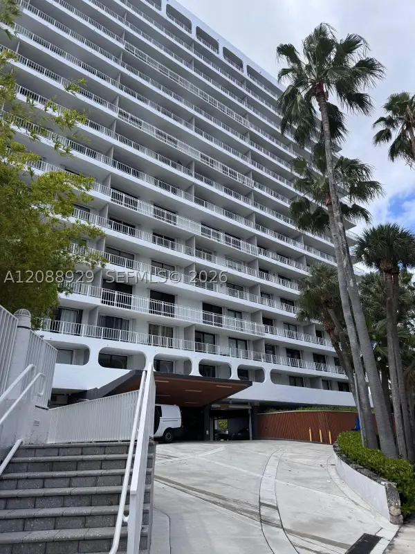 200 SE 15th Rd #7D, Miami, FL 33129