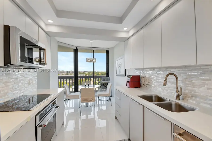 2000 Island Blvd #808, Aventura, FL 33160 - #3