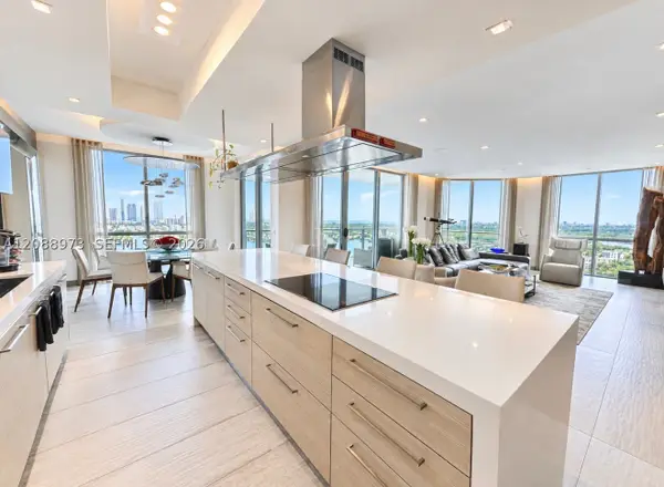 17111 Biscayne Blvd #2210, North Miami Beach, FL 33160