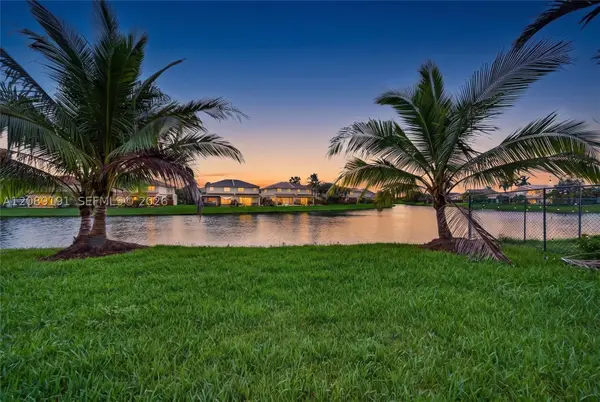 7557 SW 164th Ct, Miami, FL 33193