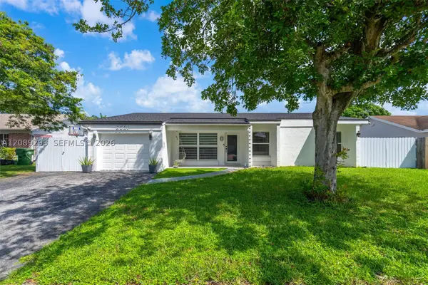 8531 NW 8th St, Pembroke Pines, FL 33024