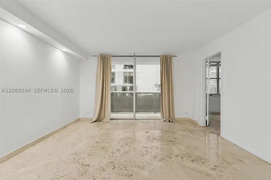 6039 Collins Ave #407, Miami Beach, FL 33140 - #3