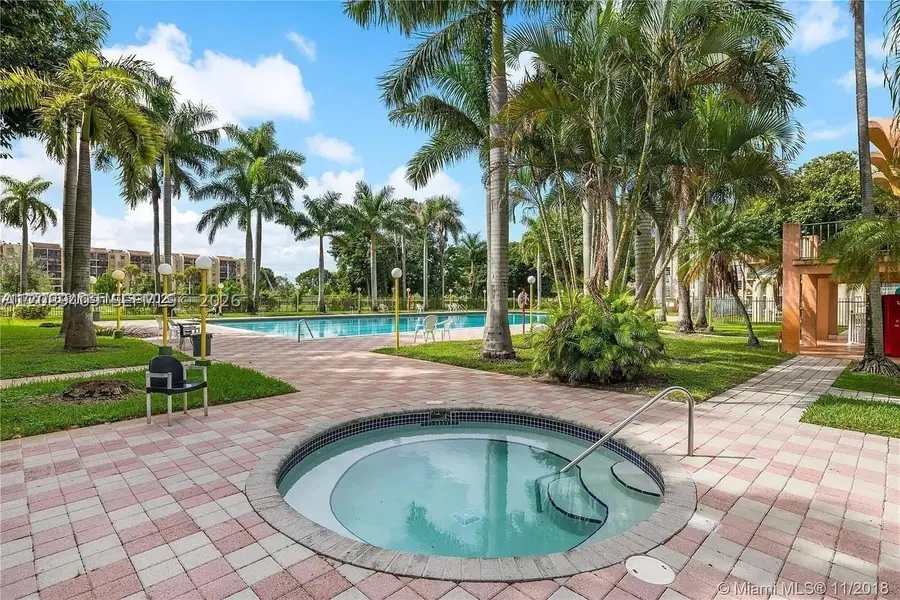 9350 Fontainebleau Blvd #209, Miami, FL 33172 - #2