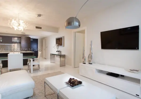 200 Biscayne Boulevard Way #3209, Miami, FL 33131