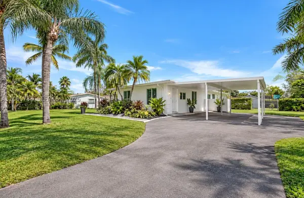 15725 SW 89th Ave, Palmetto Bay, FL 33157