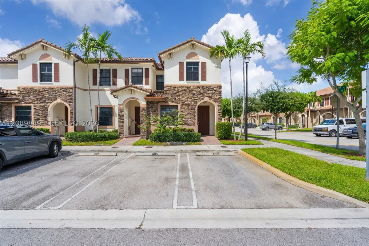 3305 W 93rd Pl, Hialeah, FL 33018 - #1