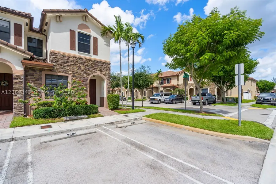 3305 W 93rd Pl, Hialeah, FL 33018 - #2