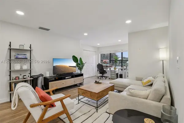 2926 S University Dr #6204, Davie, FL 33328