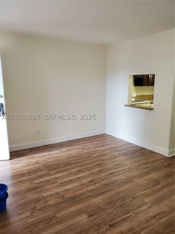 1230 NE 139th St #409, North Miami, FL 33161