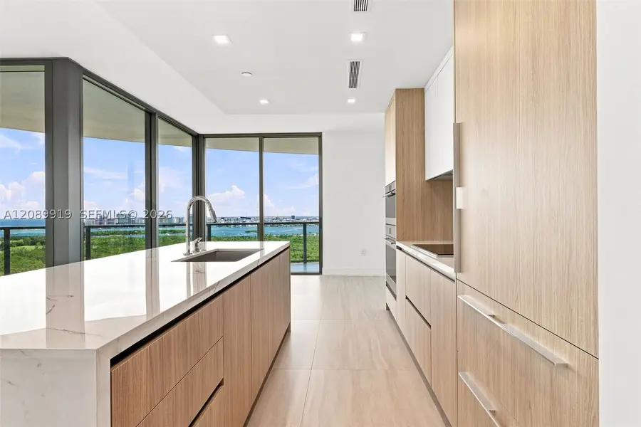 2411 Laguna Cir #2301, North Miami, FL 33181 - #2