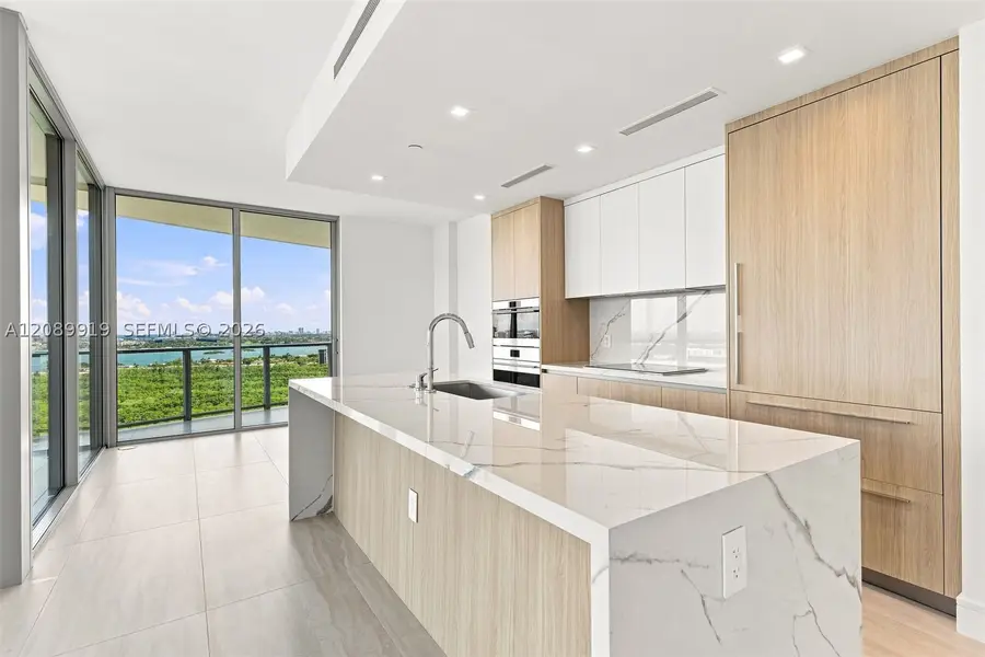 2411 Laguna Cir #2301, North Miami, FL 33181 - #3