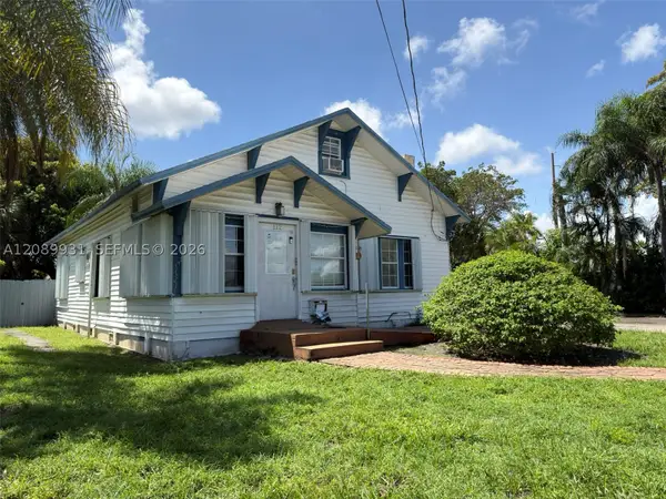 112 SE 3rd St, Hallandale Beach, FL 33009