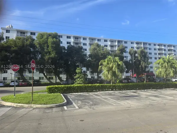 1251 NE 108th St #718, Miami, FL 33161
