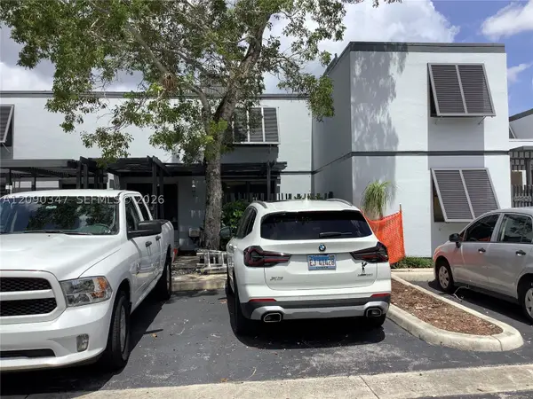 12317 NW 11th St, Pembroke Pines, FL 33026